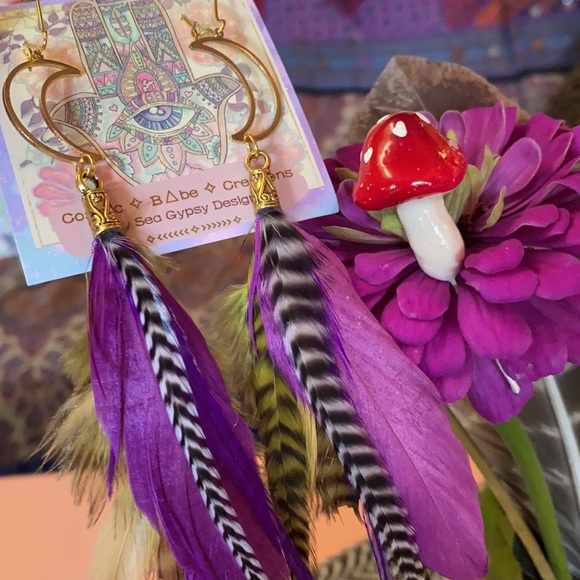Beautiful Brass moon feather Earrings ๐๐ || boho || lovely || purple - Picture 6 of 9
